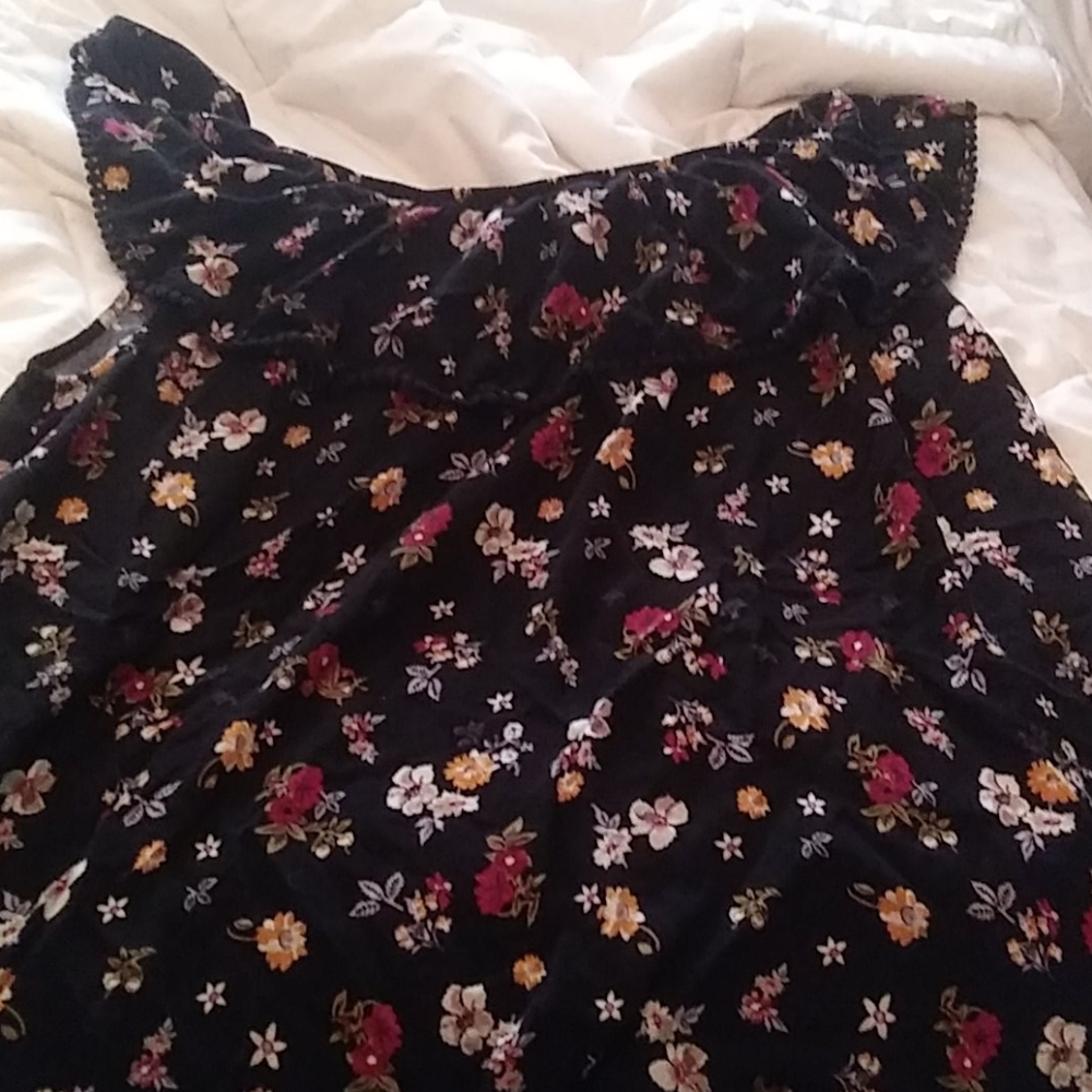 Shoulder top